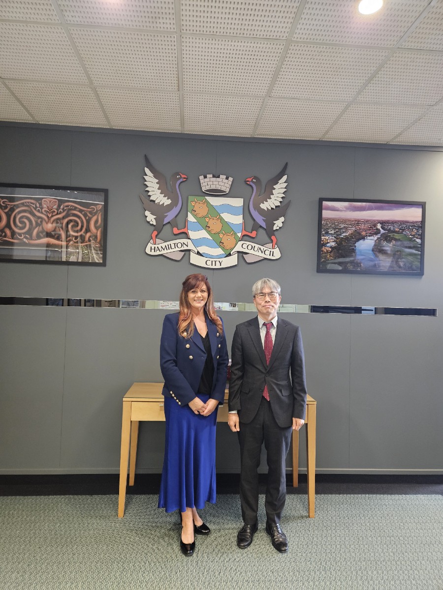 Meeting with Deputy Mayor Angela O'Leary of Hamilton